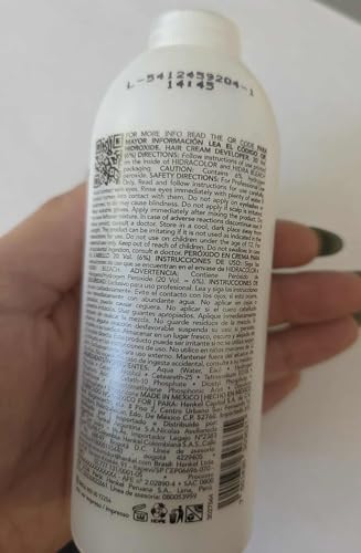 Compact 4.56 fluid ounce Hidra Hidroxide cream developer packaging for salons