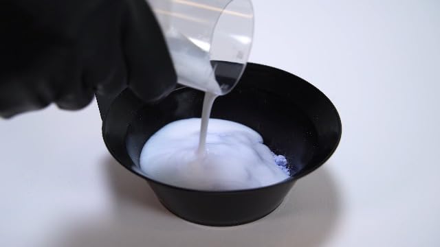 L'Oreal Quick Blue high performance non drip bleach packet highlighting features