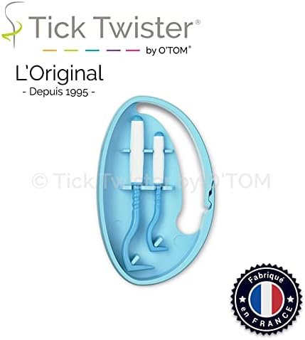 Tick Twister small and large hooks closeup