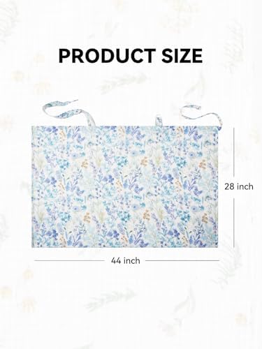 Close up of 100% cotton muslin texture on Tillyou nursing cover