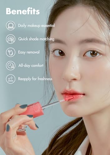Glossy finish of Custard Mauve on lips