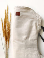 Happy! Original Baby Carrier ergonomic waistband and buckle detail