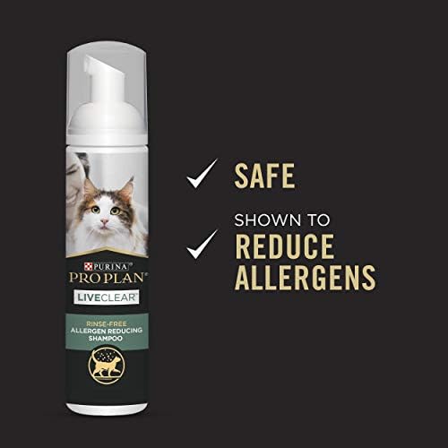 Purina Pro Plan cat dry shampoo bottle with packaging elements