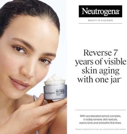 Anti-aging cream jar with accelerated retinol complex for fine lines