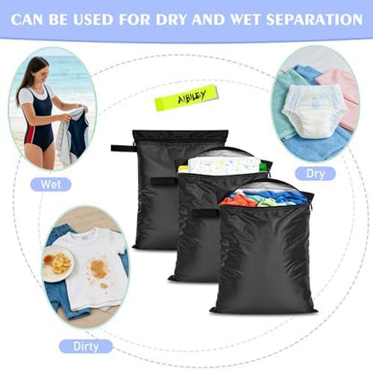 ClawsCover wet dry bag demonstrating zipper and handle