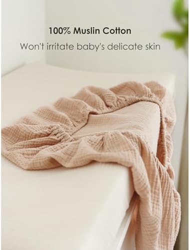 Close up view of the breathable premium cotton fabric pattern on the MairMore baby diaper changing table sheet.