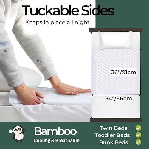 Hygge incontinence pad showing secure tuckable wings design