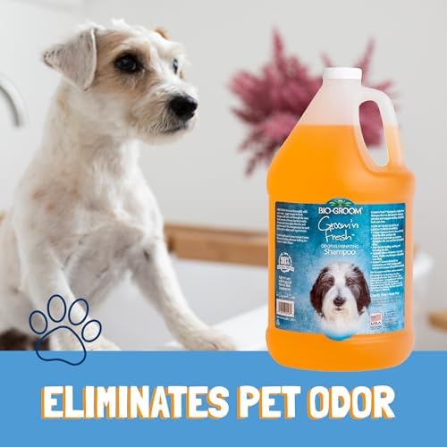 Cruelty free USA imported pet grooming shampoo bottle close up