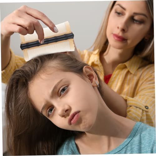 Harniruco fine tooth comb being used for gentle scalp exfoliation and dandruff control.