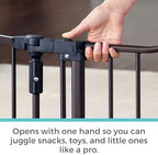 Demonstration of the one-hand operation handle and secure double-locking mechanism.