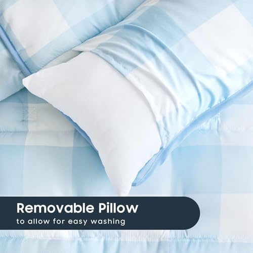 Wake In Cloud daycare nap mat rolled up tightly with the convenient integrated travel carry handle