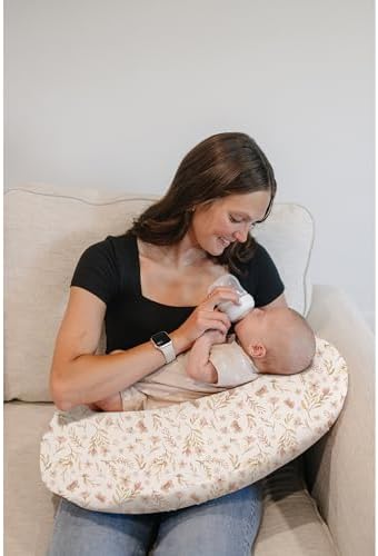 Close up of soft stretchy fabric on Konssy nursing pillow cover