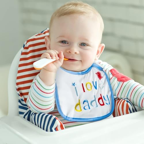 Detailed texture view of the soft organic cotton fabric front on the 2ooya infant bib