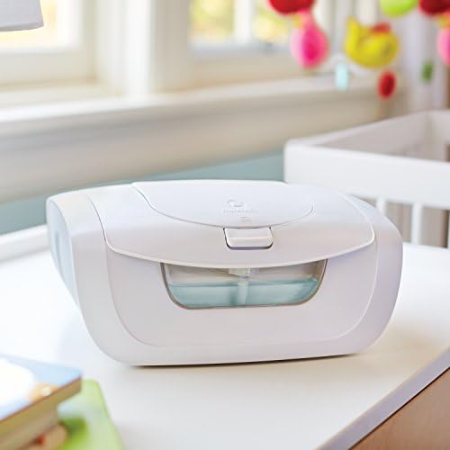 Top view of Munchkin Mist Wipe Warmer dispensing slot