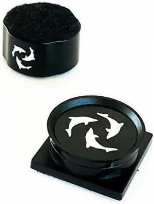 FL!PPER Flipper Pico magnetic fish tank cleaner demonstrating the dual sided flipping action.