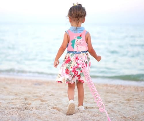 Detailed view of the child safety leash locking mechanism