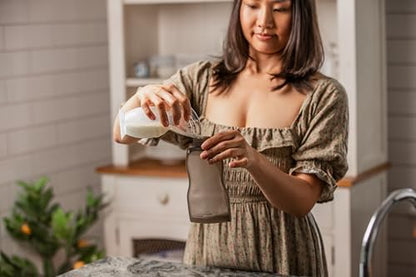 Complete packaging of the authentic USA imported Haakaa breast pump set.