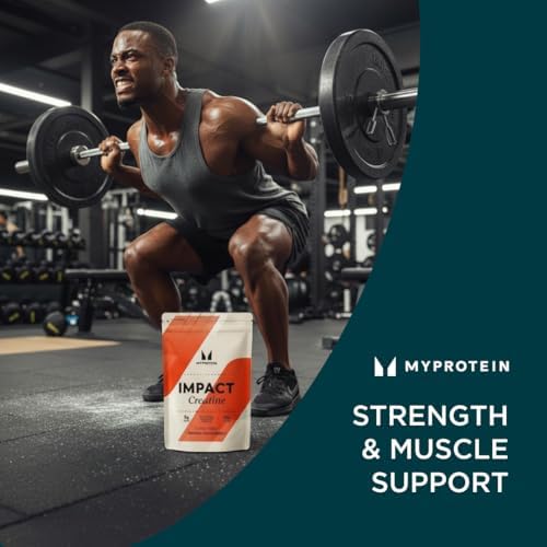 Unflavored Myprotein creatine powder texture in scoop