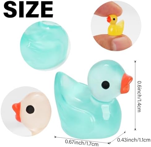 Miniature duck figures displayed next to a ruler showing the 1.5x1.8 centimeter sizing
