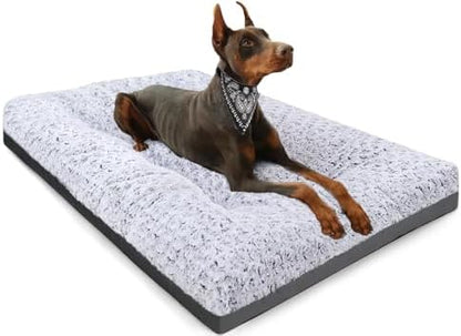 POCBLUE crate mat highlighting the non slip waterproof bottom texture