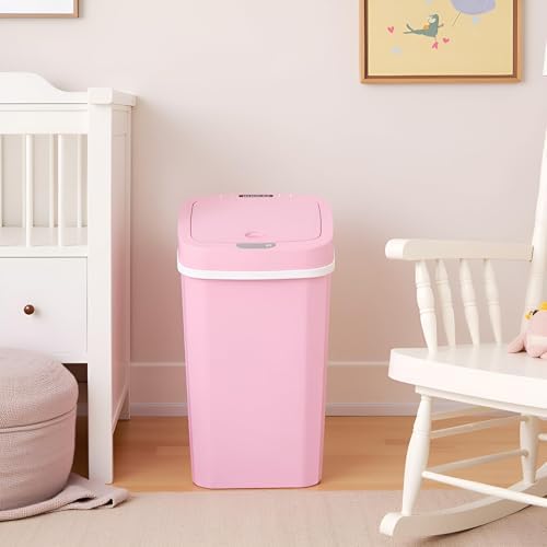 Delletir smart diaper pail showing motion sensor lid opening