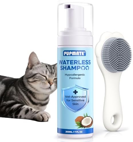 PUPMATE no rinse cat dry foam shampoo showing the attached silicone grooming brush