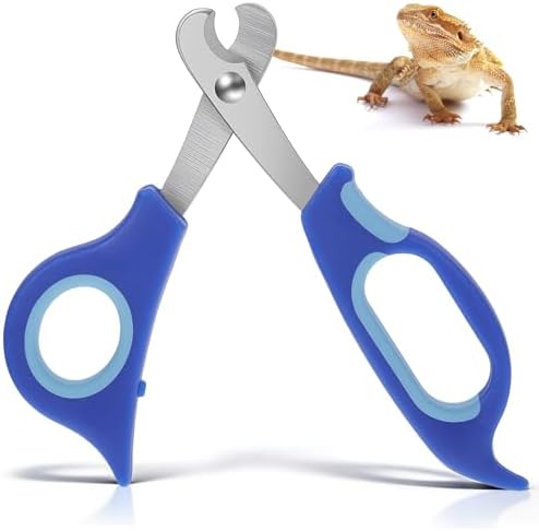 Larrel reptile claw trimmers close up view of sharp angled steel blades