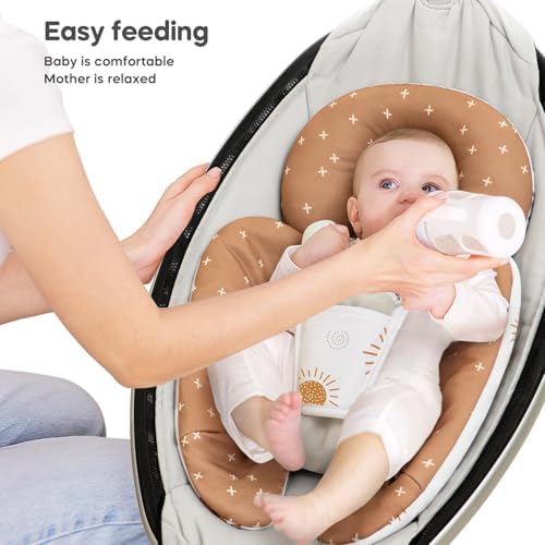 Close up of soft fabric used in Mamatepe infant insert