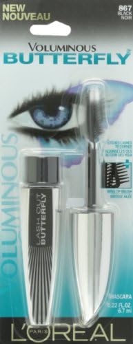 Volumizing mascara stretching lashes corner to corner for dramatic fringe