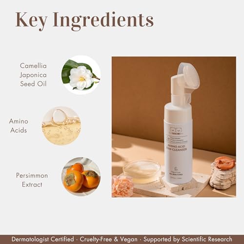 Yukimi amino acid pet foam cleanser removing dirt from a dog's paw pads.