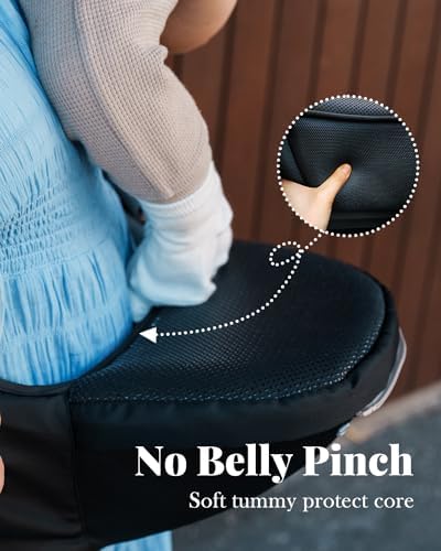 Detail of adjustable straps on Momtory infant carrier