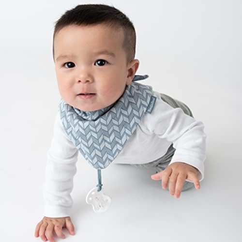 Close up of Blue Arrows pattern on BooginHead cotton bib