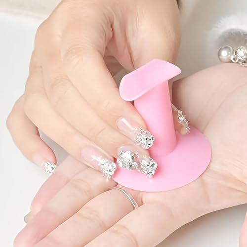 Professional nail art accessory for precise polish application