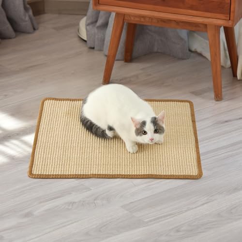 Fukumaru horizontal cat scratch rug being used by an adult indoor feline