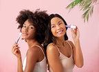 Close up of the Plum Beauty rinseable micro blade for precise eyebrow styling.