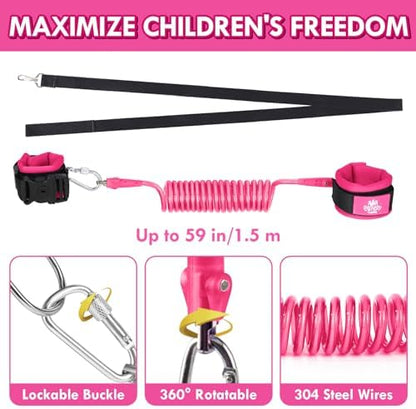 Toddler wearing Lehoo Castle backpack harness