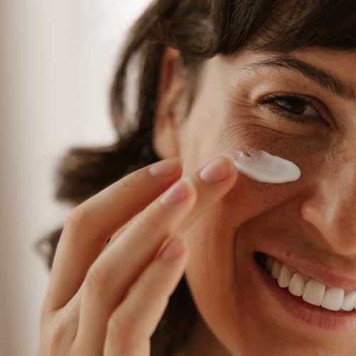 AUREVIA 40 ml RadianceGuard bottle comfortable skin hydration cream