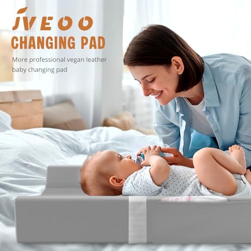 Safety belt feature on comfortable baby changing mat