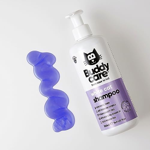 White cat bath showing lather from Buddycare brightening pet shampoo