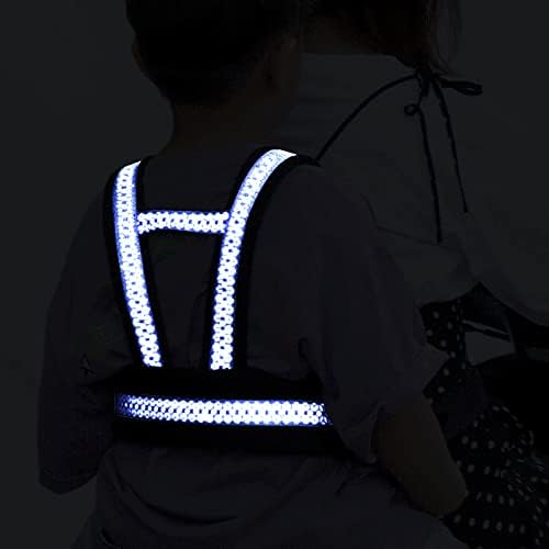 Holiberty adjustable safety harness showing 4-in-1 buckle detail