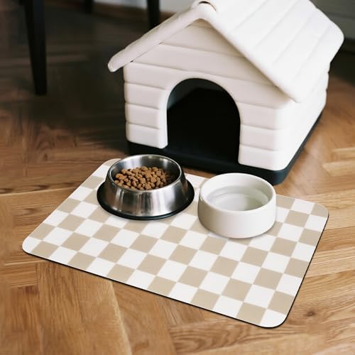 Coorug Checkered Dog Mat non-slip grip demonstration