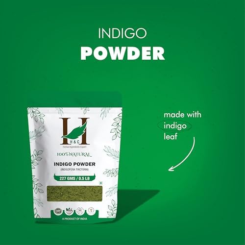 Natural indigo leaf powder mixture showing proper smooth consistency for hair dying