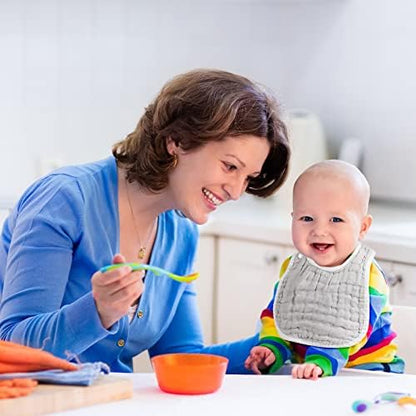 Infant wearing Yahenda teething bib for daily use