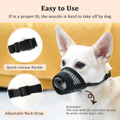 Soft padded interior lining of Mayerzon pet grooming muzzle close up