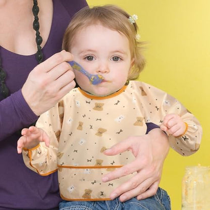Close up view of the lead free and PVC free material on Accmor waterproof sleeved bib.
