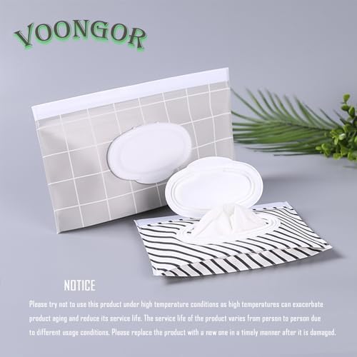 Close up of Voongor wet wipe pouch zipper closure