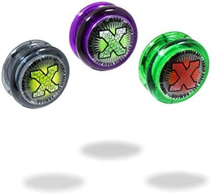 Yomega Power Brain XP professional yoyo held in hand