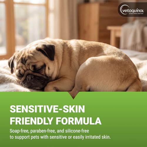 Back label of Vetoquinol aloe and oatmeal pet shampoo with usage instructions