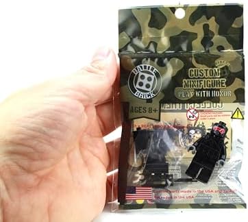 Battle Brick Customs USA printed custom miniature soldier standing on a building baseplate