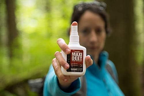 Sawyer Maxi-DEET heavy duty bug spray white pump mechanism close up view